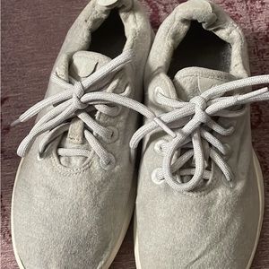 Allbirds Wool Runners Womens Size W7 US light Gray Lace Up Athletic Shoes